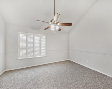 2930 Grants Lake Boulevard - Photo Thumbnail 5