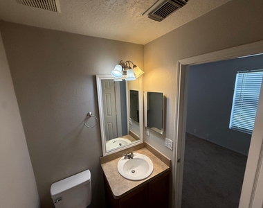 2114 Village Crossing Trail - Photo Thumbnail 11