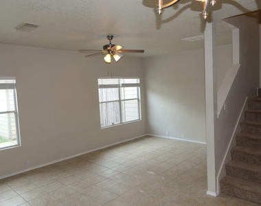 2114 Village Crossing Trail - Photo Thumbnail 10