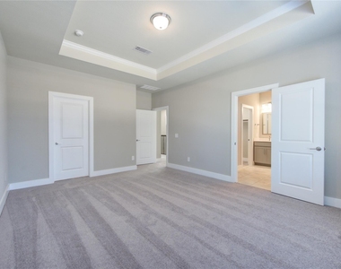 1709 Summerlyn - Photo Thumbnail 37