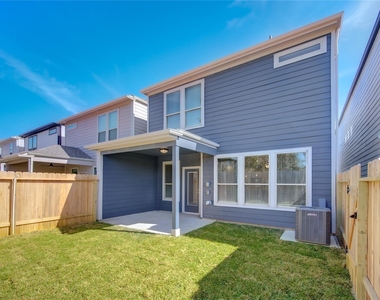 1709 Summerlyn - Photo Thumbnail 42