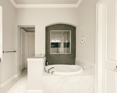 2416 Belen Dr - Photo Thumbnail 11