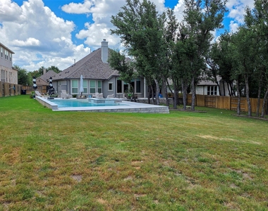 2416 Belen Dr - Photo Thumbnail 18