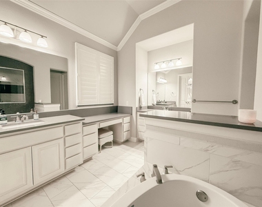 2416 Belen Dr - Photo Thumbnail 9