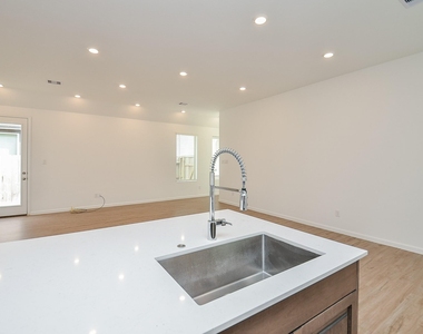 4951 Sand Clouds Drive - Photo Thumbnail 14