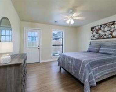 16859 W Juneau - Photo Thumbnail 5