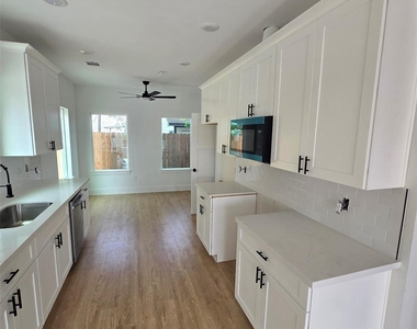 4562 Teton Street - Photo Thumbnail 4