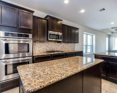 22918 Caverly Lane - Photo Thumbnail 7