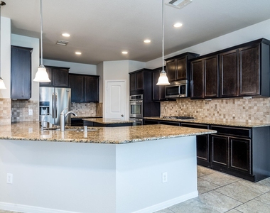 22918 Caverly Lane - Photo Thumbnail 5