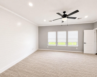 28547 Lockeridge Springs Drive - Photo Thumbnail 10