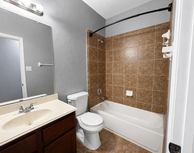 28547 Lockeridge Springs Drive - Photo Thumbnail 14