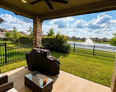 937 Newport Creek Drive - Photo Thumbnail 24