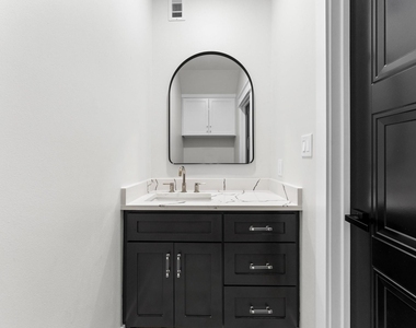 7222 Market Street - Photo Thumbnail 8