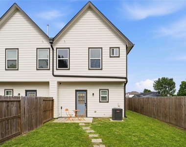 5403 Amy Street - Photo Thumbnail 24
