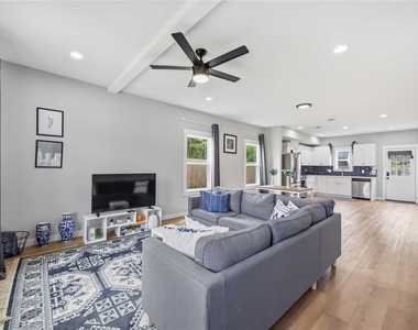 5403 Amy Street - Photo Thumbnail 4