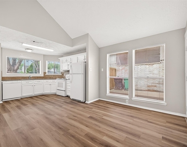 13215 Vista Oro Drive - Photo Thumbnail 6