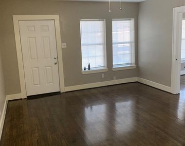 2112 Berry Street - Photo Thumbnail 3