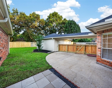 2015 Rosalyn Court - Photo Thumbnail 31