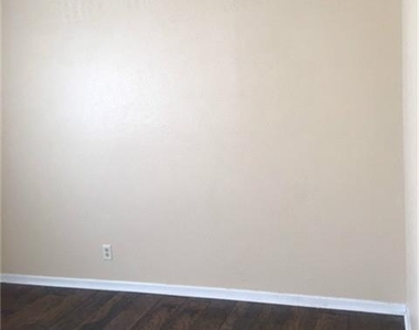 275 N 7th Street - Photo Thumbnail 1