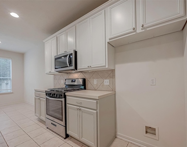 22 Stone Arrow Place - Photo Thumbnail 10