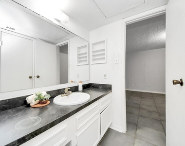 2750 Holly Hall Street - Photo Thumbnail 36