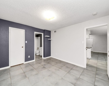 2750 Holly Hall Street - Photo Thumbnail 23