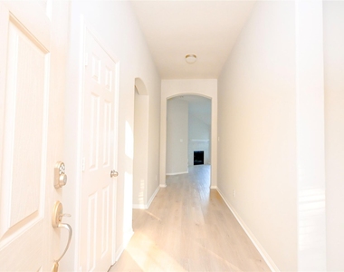 3111 Myrtle Ranch Drive - Photo Thumbnail 10