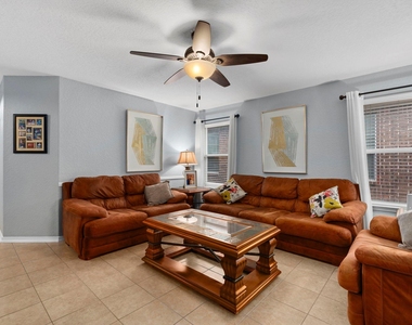 9426 Palomino Path - Photo Thumbnail 7