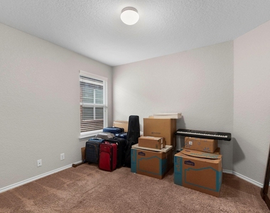 9426 Palomino Path - Photo Thumbnail 21