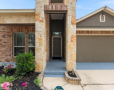 9426 Palomino Path - Photo Thumbnail 3