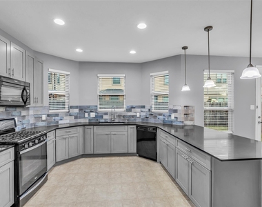2707 Volute Court - Photo Thumbnail 9