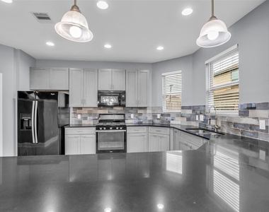 2707 Volute Court - Photo Thumbnail 12