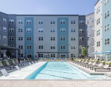 2425 Bell Street - Photo Thumbnail 11