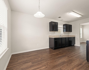 21415 Partha Way - Photo Thumbnail 7