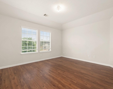 21415 Partha Way - Photo Thumbnail 18