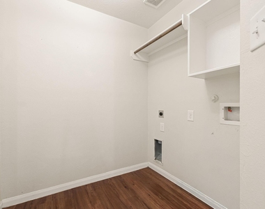 21415 Partha Way - Photo Thumbnail 28