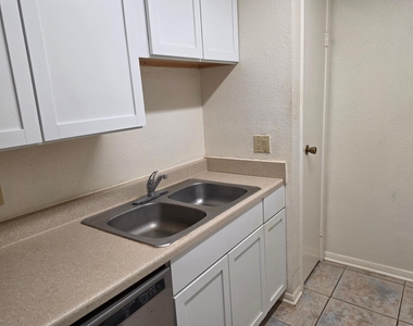 1500 Bay Area Boulevard - Photo Thumbnail 3