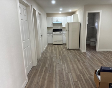 2434 Lidstone Street - Photo Thumbnail 3