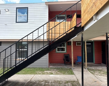 2434 Lidstone Street - Photo Thumbnail 6