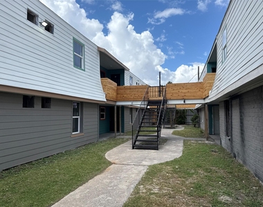 2434 Lidstone Street - Photo Thumbnail 5