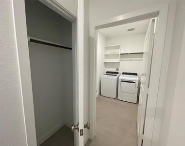 16503 Texas Palmetto Way - Photo Thumbnail 16