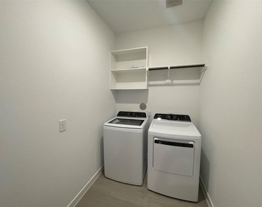 16503 Texas Palmetto Way - Photo Thumbnail 17