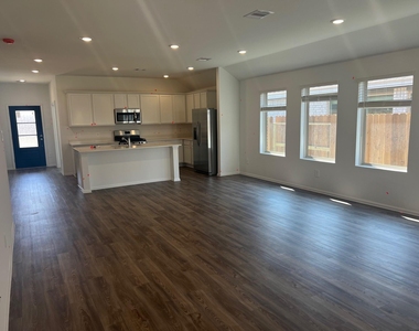 3517 Alcala Cove Court - Photo Thumbnail 5