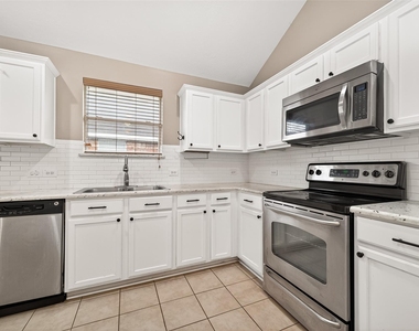 16107 Hitching Post Court - Photo Thumbnail 14