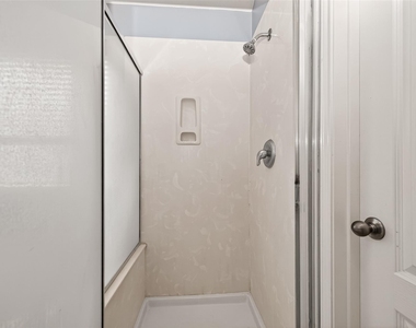16107 Hitching Post Court - Photo Thumbnail 43
