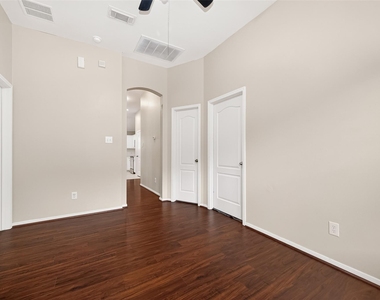 16107 Hitching Post Court - Photo Thumbnail 26