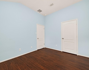 16107 Hitching Post Court - Photo Thumbnail 34