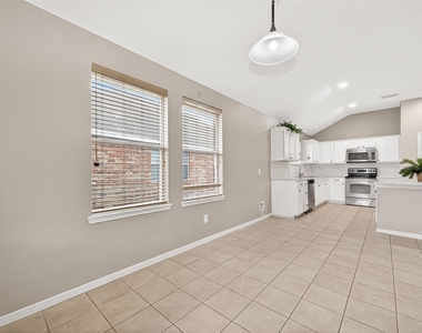 16107 Hitching Post Court - Photo Thumbnail 18