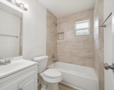5111 Clover Street - Photo Thumbnail 7