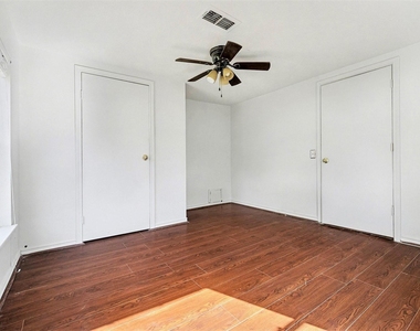 12215 Myrtle Avenue - Photo Thumbnail 9